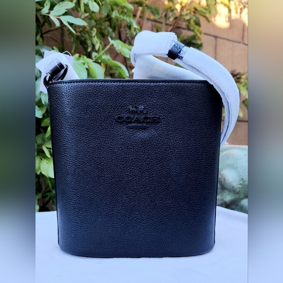 Coach Handbags - Coach Sophie Bucket Bag - NWT